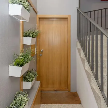 Liiiving In - Invictus Bolhao Market Apartment Porto