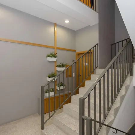 Liiiving In - Invictus Bolhao Market Apartment *