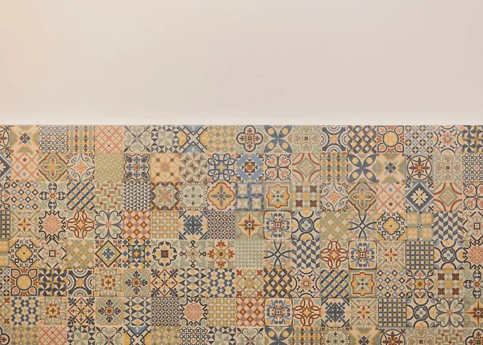 Liiiving In - Invictus Bolhao Market